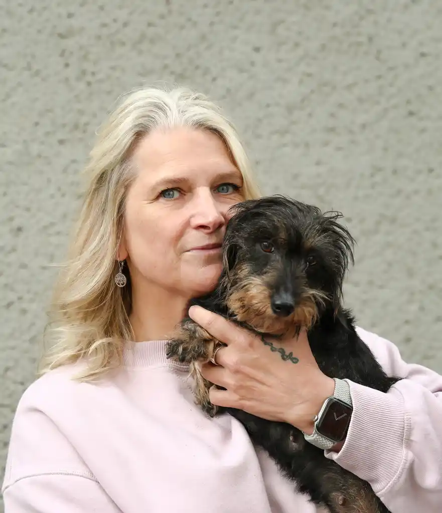 Sandra Höfer mit Hund